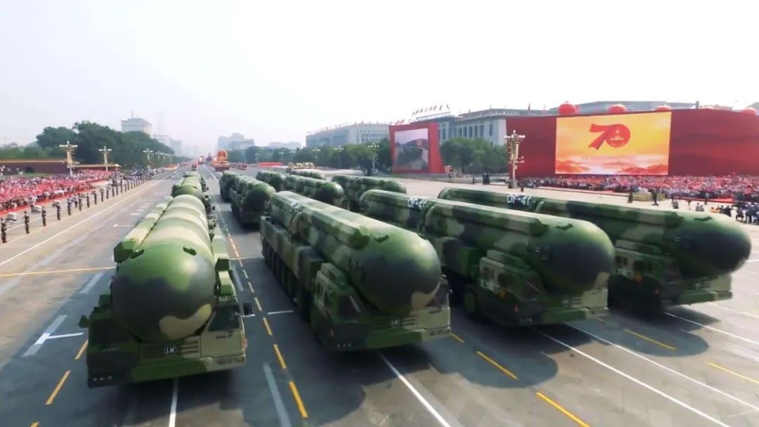 【航化说】9·3大阅兵武器装备前瞻：从国之重器读懂强军之路（二）